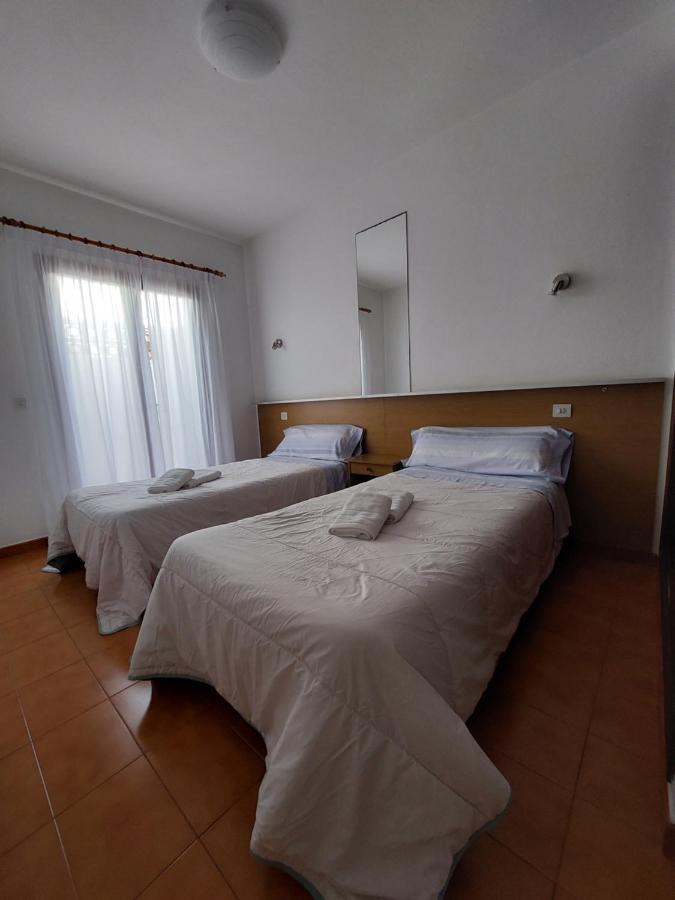 Apartamentos Xoroi Cala En Porter  Exterior foto
